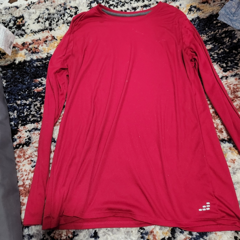 Athletic shirt
